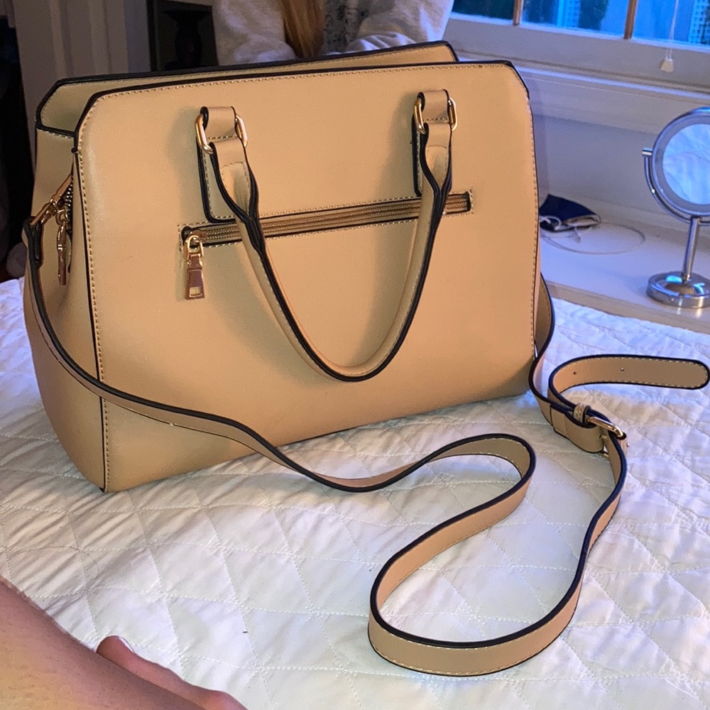 Tan tote bag